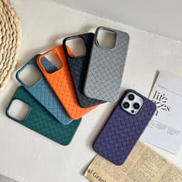 Ultra Thin 3D Knits Skin Phone Case For iPhone 17 16 15 14 12 13 Pro Max 16 Plus 16e Air Soft TPU Cover