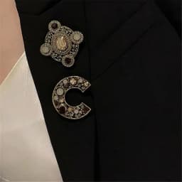 British Vintage Baroque Brand Design Brooch Pins Rhinestone Pearl Flower Brooch Coat Cuff Accessories for Women