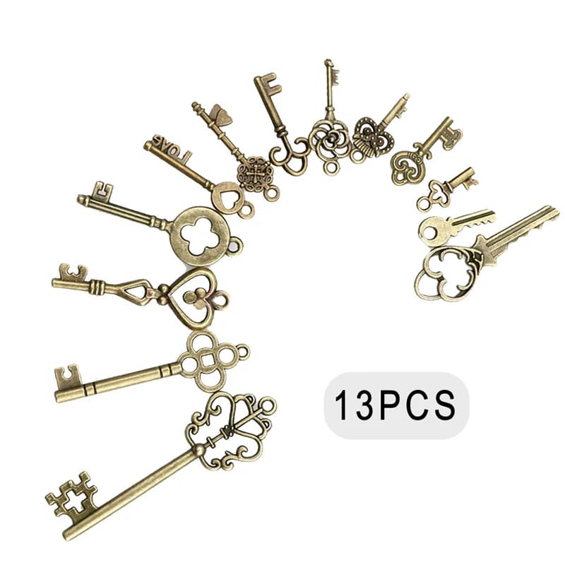 13pcs Vintage Skeleton Keys Antique Bronze Keys Retro Pendant Necklace Fancy Decor DIY Jewelry Necklace Craft Gifts