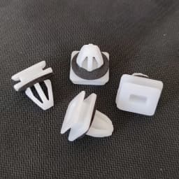 Car Rocker Cover Trim Clips Panel Sill Guard Moulding Side Skirt Nylon Retainer for Honda Civic CRV 91504-SP1-003 91504SP1003