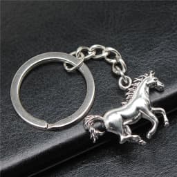 Keychain Holder Souvenirs Gift Vintage Handmade Antique Silver Color 30x22mm Horse Pendant Keyring