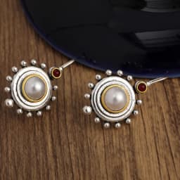 Vintage Palace Baroque Pearl Earrings Temperament Earrings Classical Elegant Drop Hook Earrings 925 Silver Needle Earrings