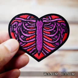 Dinosaur Eye Cat Heart Shoes Patches Embroidery For T-Shirt Iron On Appliques Clothes Jeans Stickers Badges Lightning Hand Beer
