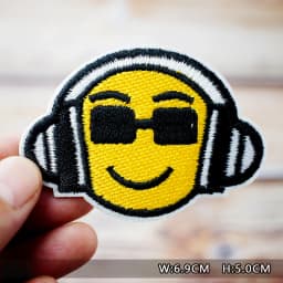 Dinosaur Eye Cat Heart Shoes Patches Embroidery For T-Shirt Iron On Appliques Clothes Jeans Stickers Badges Lightning Hand Beer