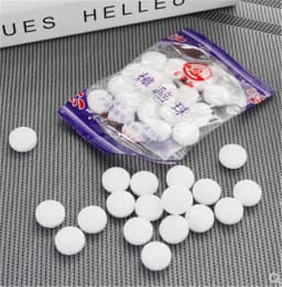 1 Bag Natural Camphor Ball Naphthalene Mothball Natural Mothballs Anti-mold Moth Repellent Pest Control Wardrobe Drawer
