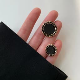 Luxury Retro Metal Sewing Buttons For Clothes Embellishment Coat Decor Diy Craft Supply Black White Needlework Accessories 6pcs