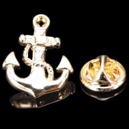 Fashion Brooch Golden Anchor Crown Saxophone Music Wing Horn Stars Golf For Men's Suit Collar Lapel Brooches Pin Party Jewelry