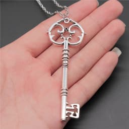 2 Colors Antique Silver Color Antique Bronze Color Vintage Key Pendant Necklace For Women Long Chain Metal Chain Necklace