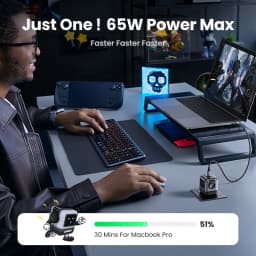 【US Plug】UGREEN 65W 30W GaN Charger Robot Design PD3.0 Fast Charger QC4.0 3.0 PPS for iPhone 18 17 16 Pro Macbook Laptop Table