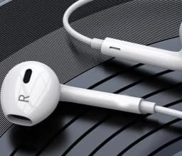 Type-C Headphones Are Wired for 16/15/17 Mobile Phones with In-Ear TYPE-C Flat Head Samsung, Xiaomi, Vivo and OPPO. One Plus