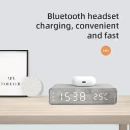 Desktop Wireless Charger Time Alarm Clock LED Digital Thermometer Phone Chargers Fast Charging Station for iPhone 17~12 Samsung