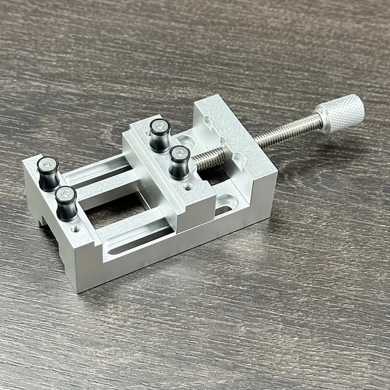 1Pc Mini Drill Press Vise with Rubber Soft Jaws, 0-47mm Clamping Range Mini Vice Clamp for Crafts, Modeling & Repairs