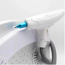 New Picosecond Portable Q Switched Nd Yag 1064nm 532 Laser Eyebrow Tattoo Removal Machine for Peeling Carbon and Pigmentation