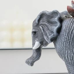 Elephant Shaped Planter Indoor Planter Flower Pot Statue Cute Outdoor Plant Pots Garden Animal Decor Statue for Home Desktop