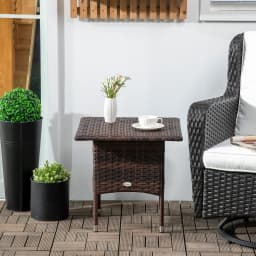 Outsunny Rattan Side Table, Outdoor Coffee Table with Plastic Board Under the Full Woven Table Top , Mixed Brown