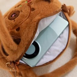 Capybara Plush Bag Cartoon Plush Animal Shoulder Bag Capybara Purse Fashionable Stuffed Animal Bag Plush Handbags for Girls