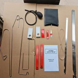 Pry Tools Automotive Urgent Repair Kit Pry Bar 12X Heavy Duty Door Panel Removal Hand Tools Escape Door Window Breaker Car