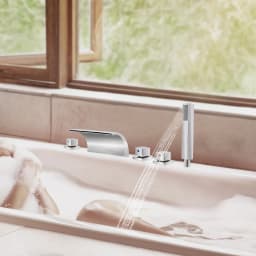 Chrome Bathroom Faucets Waterfall Bathroom Sink Faucet Modern Single Handle Bathroom Faucet with Deck Plate and Pop-Up Drain