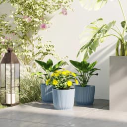 Outsunny Set of 3 Plastic Round Plant Pots Outdoor 22cm, Garden Planters, Flower Pots for Garden Decoration, Blue