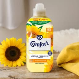Comfort Sunshiny Days Fabric Conditioner 990ML, Long Lasting Freshness Softener, Laundry Care 33 Washes