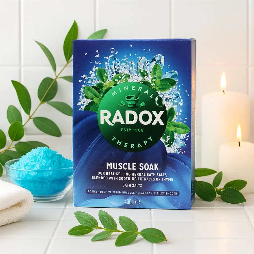 Radox Muscle Soak Bath Salts 400g, Herbal Mineral Soothing Soak, Relaxing Bath Care for Tired Muscles