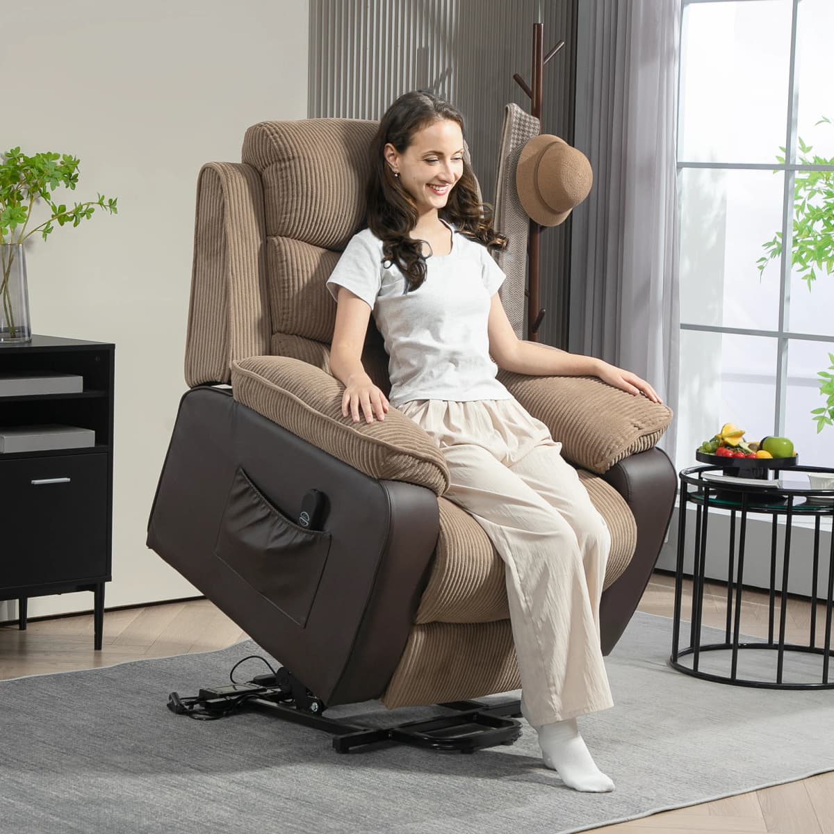 HOMCOM Power Lift Riser and Recliner Chair with Remote Control