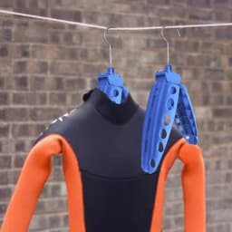 Foldable Wetsuit Hanger Diving Surf Quick Dry Wetsuit Jumpsuit Folding Hanger Fast Dry Folding Vented Hanger 