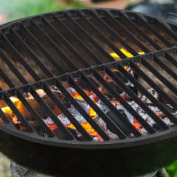 Voltsify Circular Cast Iron Grilling Grate, Dual Side Grid for BBQ Searing Vegetables, Fruits and Meats