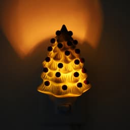 Santa Claus Atmosphere Night Light Resin Made 7 Watts Power Bright White Light Christmas Tree Night green