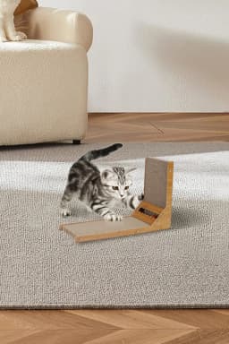【Breeins】Corrugated L-shaped Cat Scratcher with Toys
