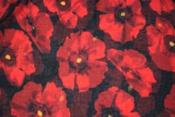 Elegant Floral Print Scarf - Red Poppy Design