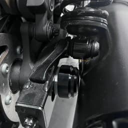 2Pcs Black Rear Axle Cap for Harley Nightster 975 RH975 Special 2022 23 Motorcycle Axle Wheel Screw Nut Bolt Cover CNC Aluminum