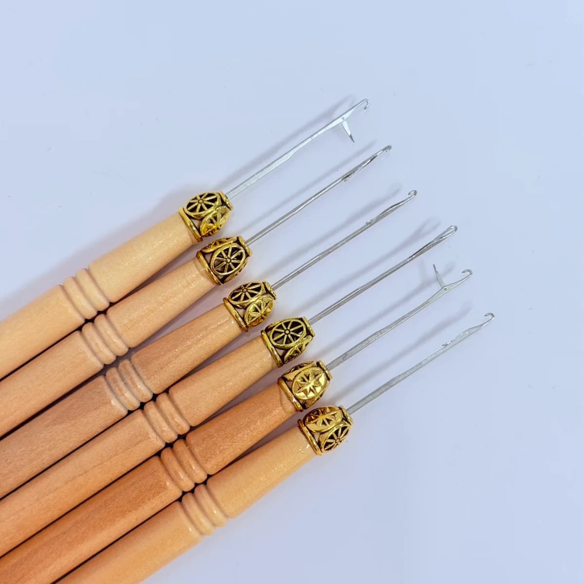 Hair Extensions Beads Tools Kit Extensions Micro Pulling Needle Wood Hair Hook with Tongue Hair Crochet Hook