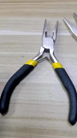 1Pcs Portable Durable Carbon Steel Forging Jewellery Pliers Light Weight Mini Pliers Hand Tools Round Flat Long Nose Pliers