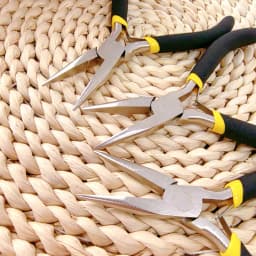 1Pcs Portable Durable Carbon Steel Forging Jewellery Pliers Light Weight Mini Pliers Hand Tools Round Flat Long Nose Pliers