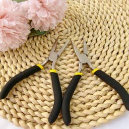 1Pcs Portable Durable Carbon Steel Forging Jewellery Pliers Light Weight Mini Pliers Hand Tools Round Flat Long Nose Pliers