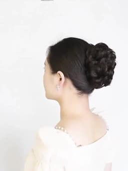 Synthetic Short Curly Messy Hair Bun Short Curly Extension Claw Clip Hair Scrunchies Hairpiece for Women Daily Use