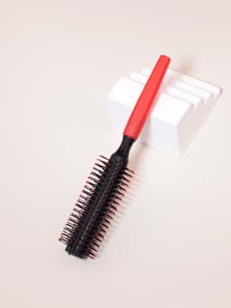 Professional Anti-Static Cylindrical Bristle Curly Hair Styling Round Comb Nylon Teeth Roller Comb Special for Real Hair Wigs