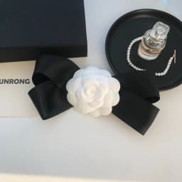 Women Elegant Camellia Hair Clips Wedding Accessories Hairpins Chic France Handmade White Flower Hair Tie Bow Knot Tie Barrette