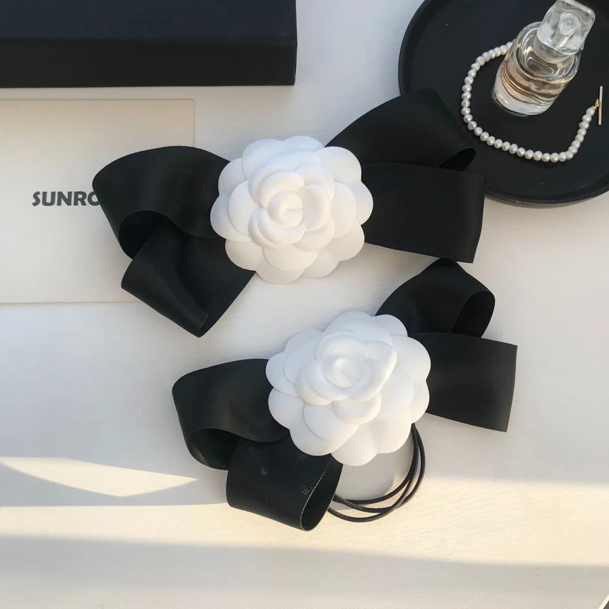 Women Elegant Camellia Hair Clips Wedding Accessories Hairpins Chic France Handmade White Flower Hair Tie Bow Knot Tie Barrette