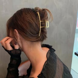 Multi Style Gold Metal Hair Claw Clips Hollow Geometric Butterfly Jaw Clips Strong Hold Non Slip Hair Crab Clamp for Women Thick