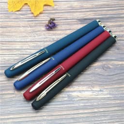 High-quality school business writing gel pen Comfortable holding pen and large-capacity refill ink is more durable