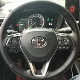 Custom Car Steering Wheel Cover 100% Fit For Toyota Avalon Camry 2018-2019 Crown 2018-2019 Corolla 2018 2019 2020 RAV4 2019