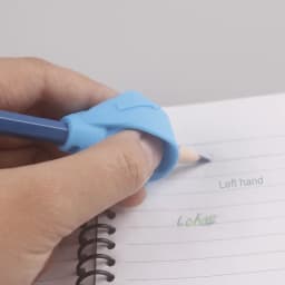 1 Pcs Silicone Children Kids Learning Writing Tool Correction Pen Pencil Grip Corrector Silicone HandWriting Gripper Stationery