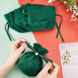 12Pcs Soft Velvet Pouches with Drawstrings Wedding gifts Bags Party Candy sachets Jewelry Favors Packing Sack Pouches Hand gift