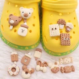 1-18PCS Resin Shoe Charms Bear Candy Cookie Milk Cupcake Ice Cream Rabbit Donut Garden Shoes Button Decorations Xmas Gifts