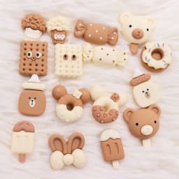 1-18PCS Resin Shoe Charms Bear Candy Cookie Milk Cupcake Ice Cream Rabbit Donut Garden Shoes Button Decorations Xmas Gifts