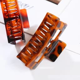 Korean Women Girls Acrylic Hair Claws Hair Clips Headwear Large Size Hairpins Crab Barrette Fashion Ornament Hair Accessories
