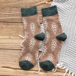 Japanese Style Autumn Winter Women Wool Socks Clay-colored Chiffon Ladies Warm Socks with Christmas Tree Thickened 134