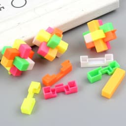 10Pcs Geometrical Puzzle Ball Keychain Educational Toys for Kids Birthday Party Favors Guest Gifts Giveaway Goodie Fillers